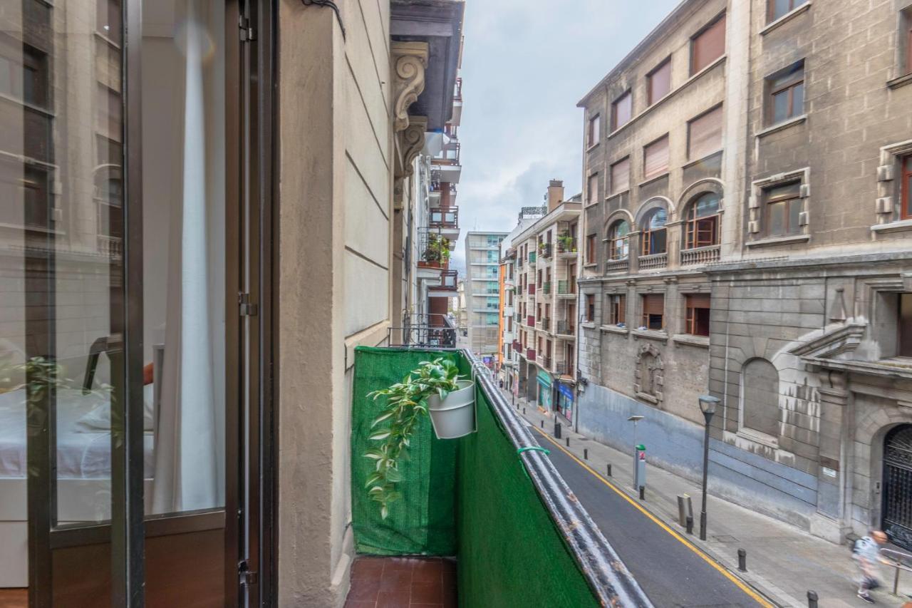 בילבאו Inar Centrico Apartamento Junto Ayuntamiento & Ria מראה חיצוני תמונה